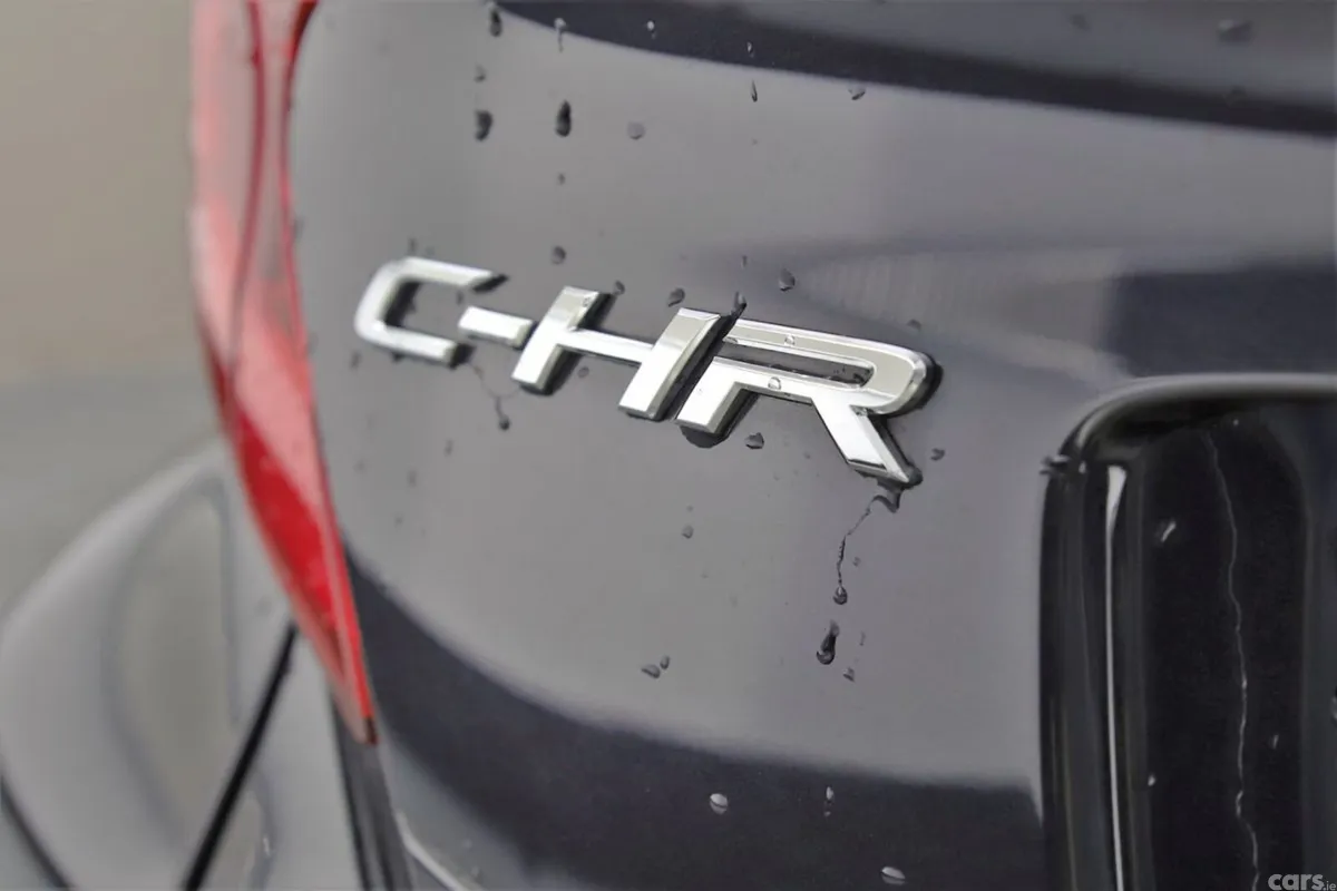 Toyota C-HR SUV, Petrol Hybrid, 2022, Blue