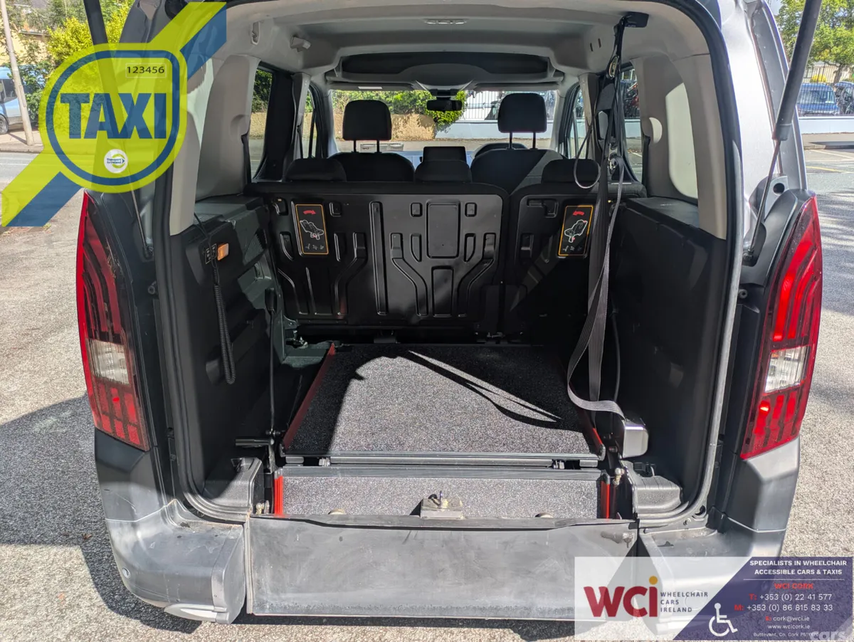Peugeot Rifter MPV, Diesel, 2021, Beige