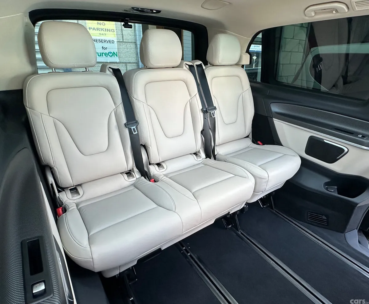 Mercedes-Benz V-Class MPV, Diesel, 2022, Black