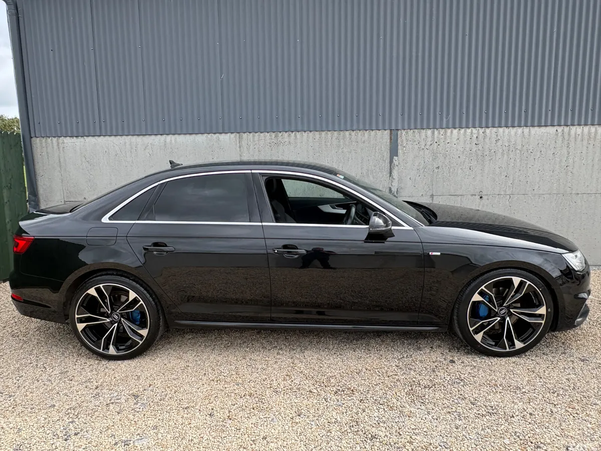 Audi A4 Saloon, Diesel, 2017, Black