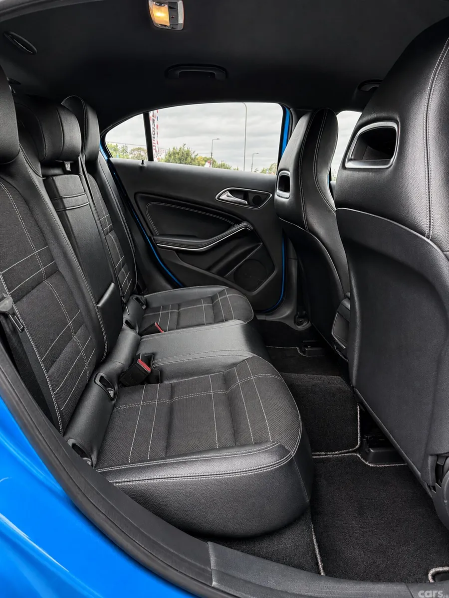 Mercedes-Benz A-Class Hatchback, Petrol, 2015, Blue
