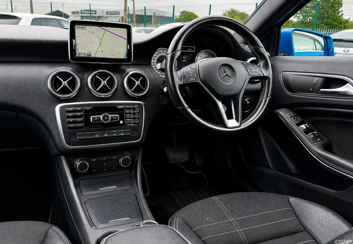 Mercedes-Benz A-Class Hatchback, Petrol, 2015, Blue