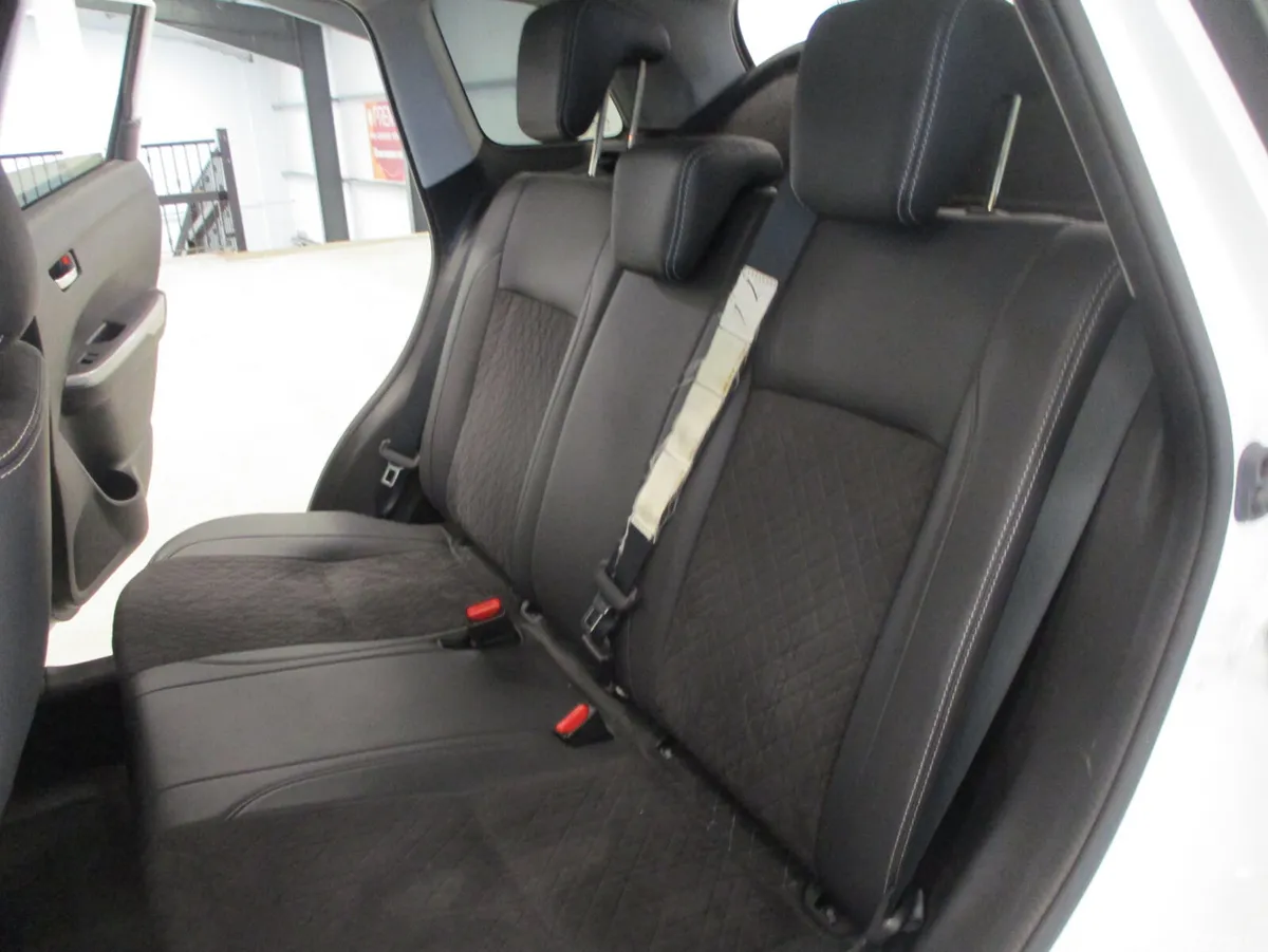 Suzuki Vitara SUV, Petrol, 2019, White