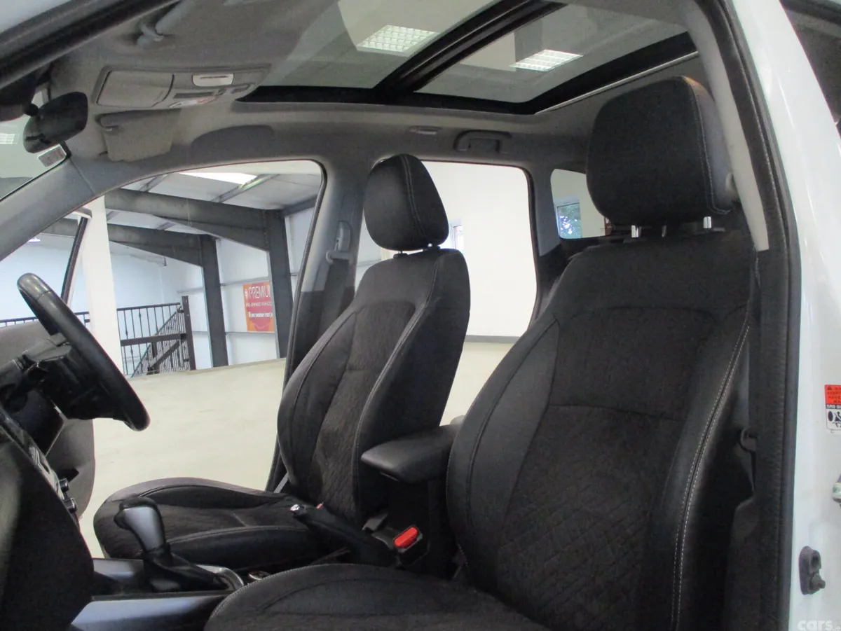Suzuki Vitara SUV, Petrol, 2019, White