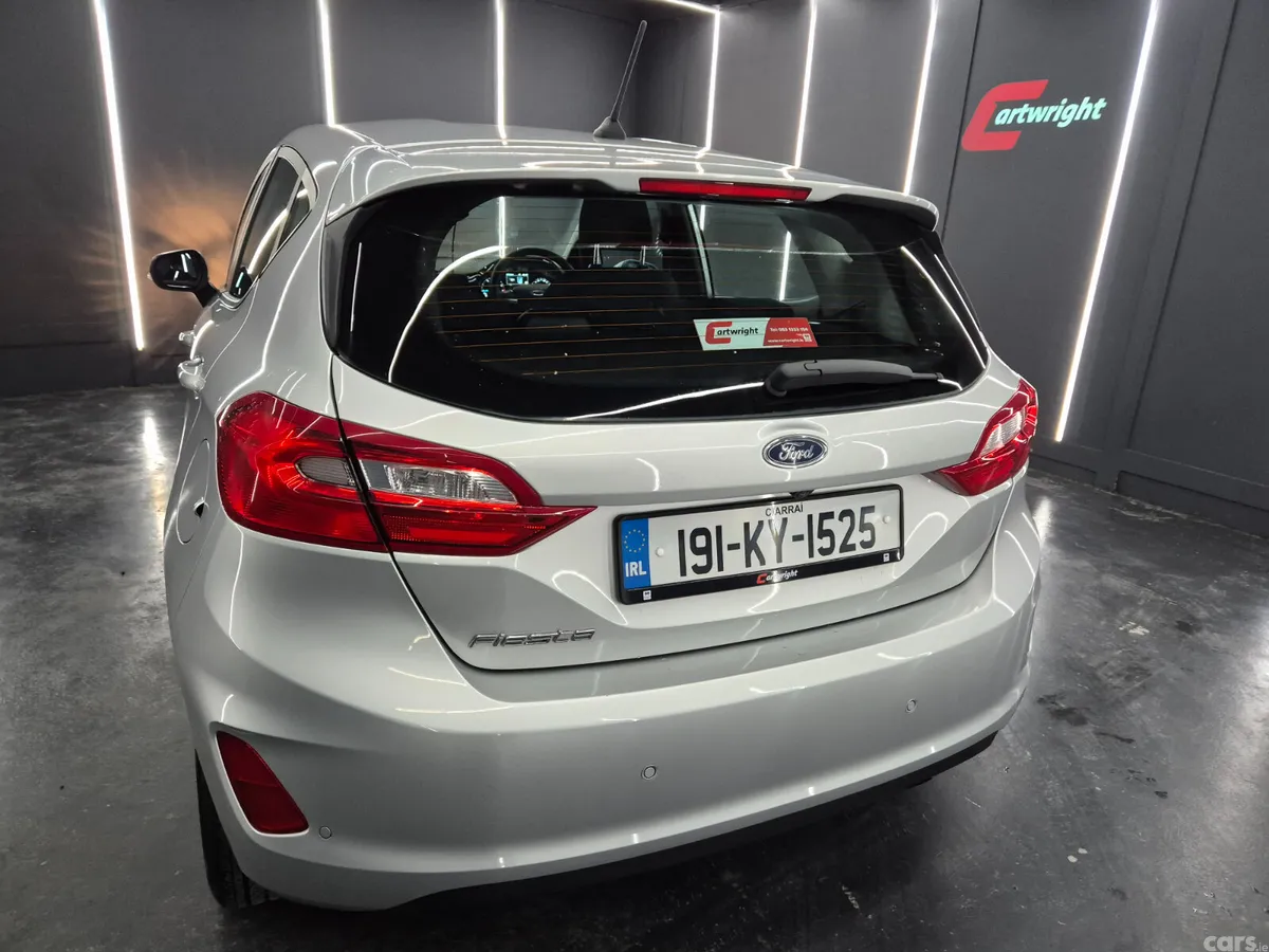 Ford Fiesta Hatchback, Petrol, 2019, Grey