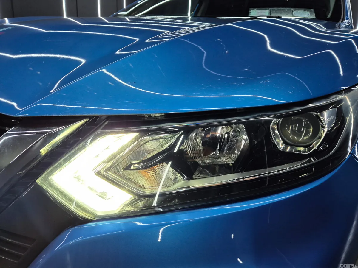 Nissan Qashqai Hatchback, Diesel, 2018, Blue