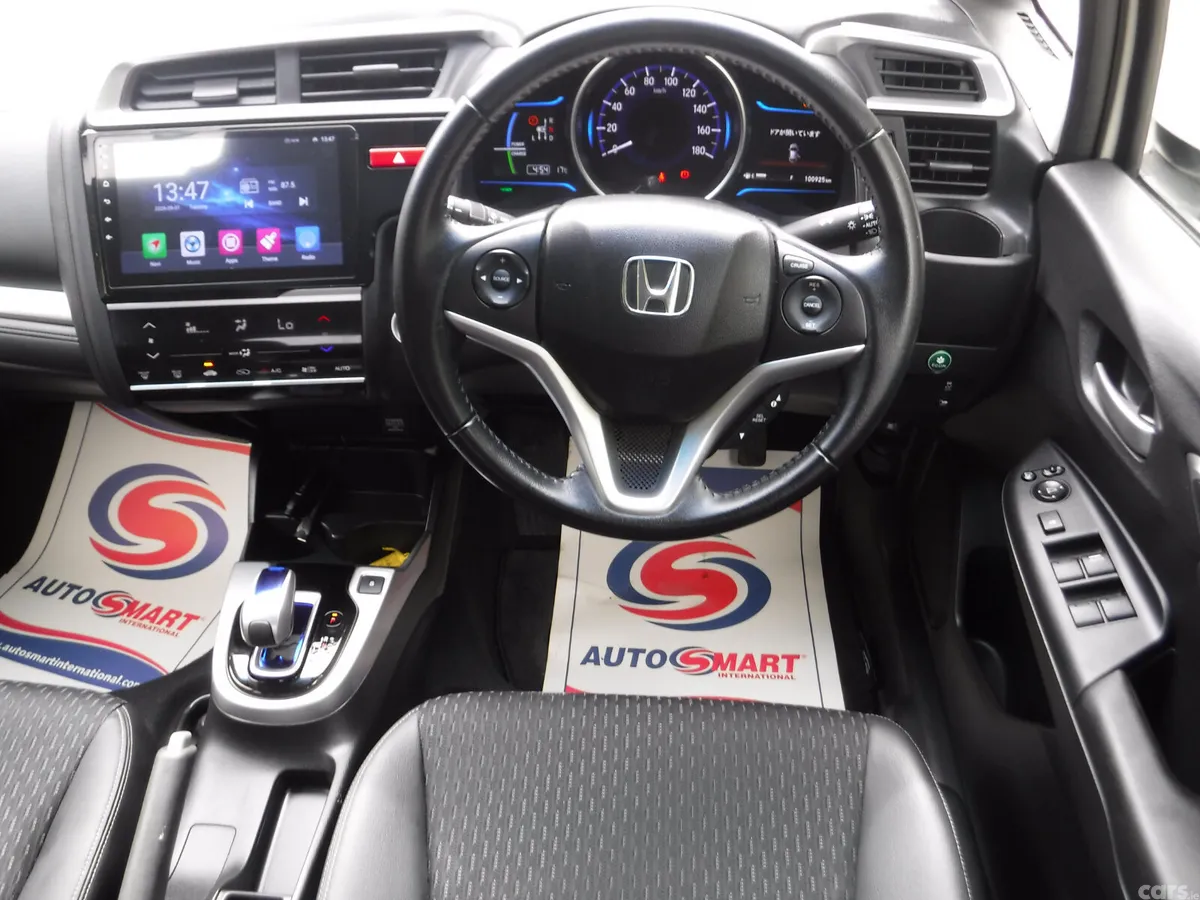 Honda Fit Hatchback, Petrol Hybrid, 2015, White