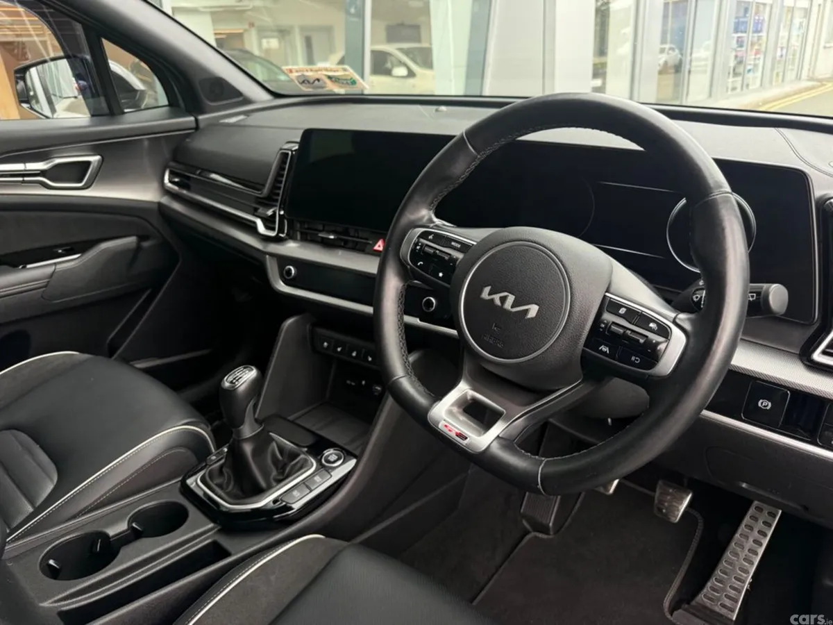 Kia Sportage MPV, Diesel Hybrid, 2022, Grey