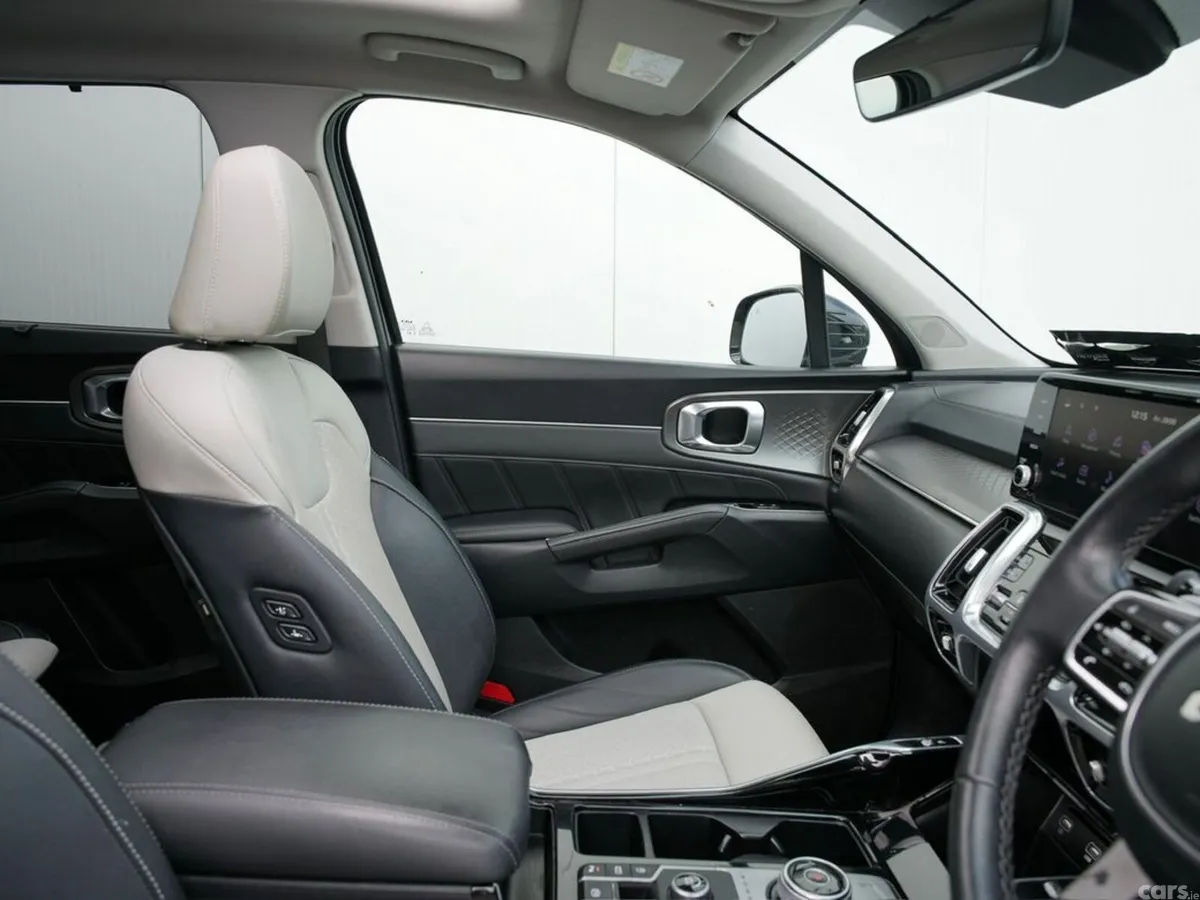 Kia Sorento MPV, Diesel, 2023, Black