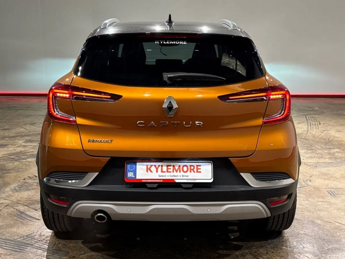 Renault Captur Hatchback, Petrol, 2021, Orange