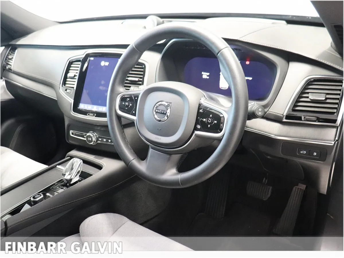 Volvo XC90 SUV, Petrol Plug-in Hybrid, 2023, Black