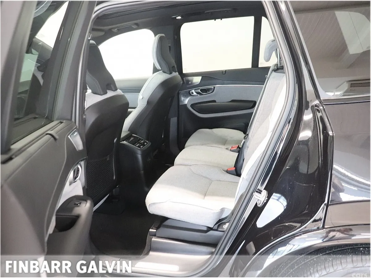 Volvo XC90 SUV, Petrol Plug-in Hybrid, 2023, Black