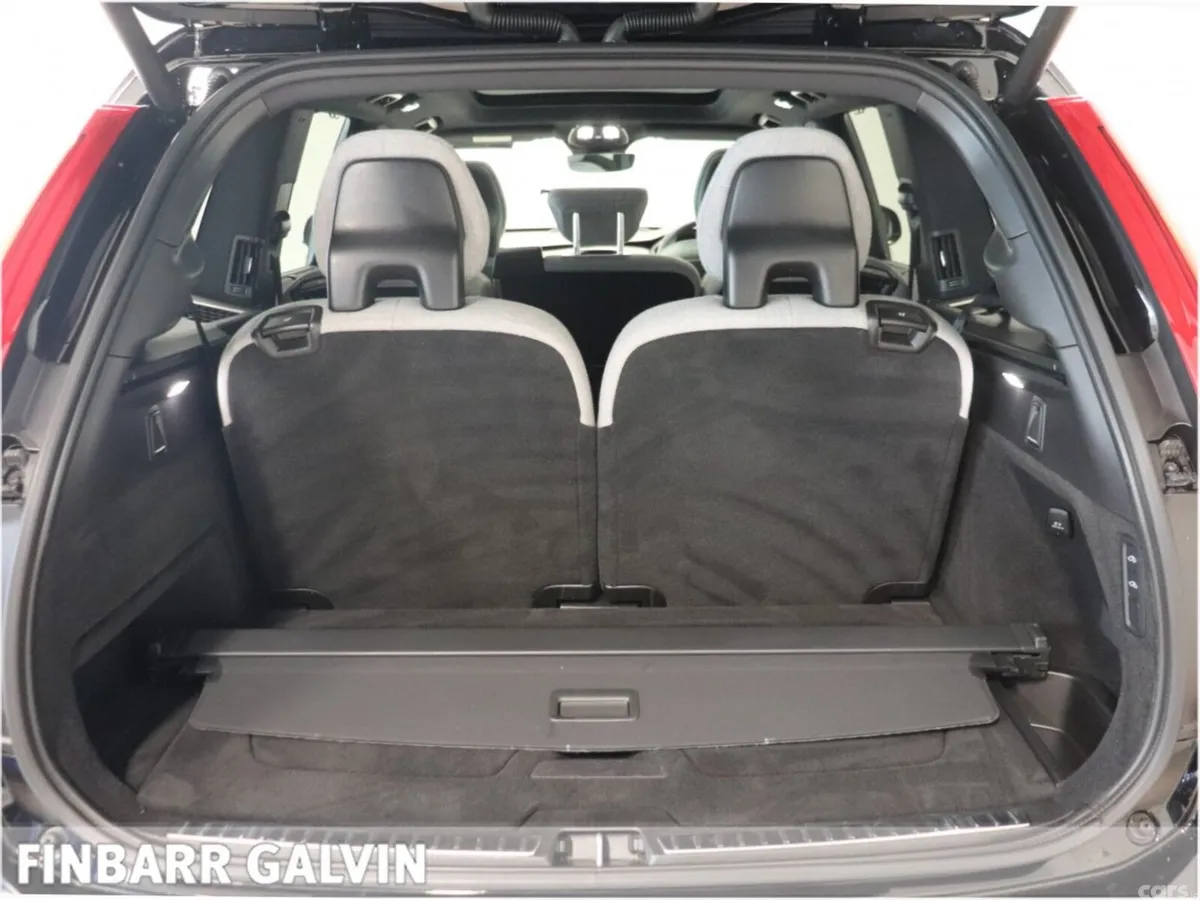 Volvo XC90 SUV, Petrol Plug-in Hybrid, 2023, Black
