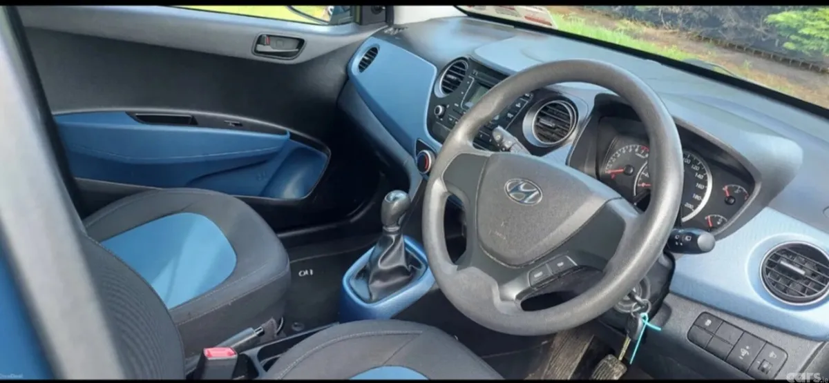 Hyundai i10 Hatchback, Petrol, 2018, Blue