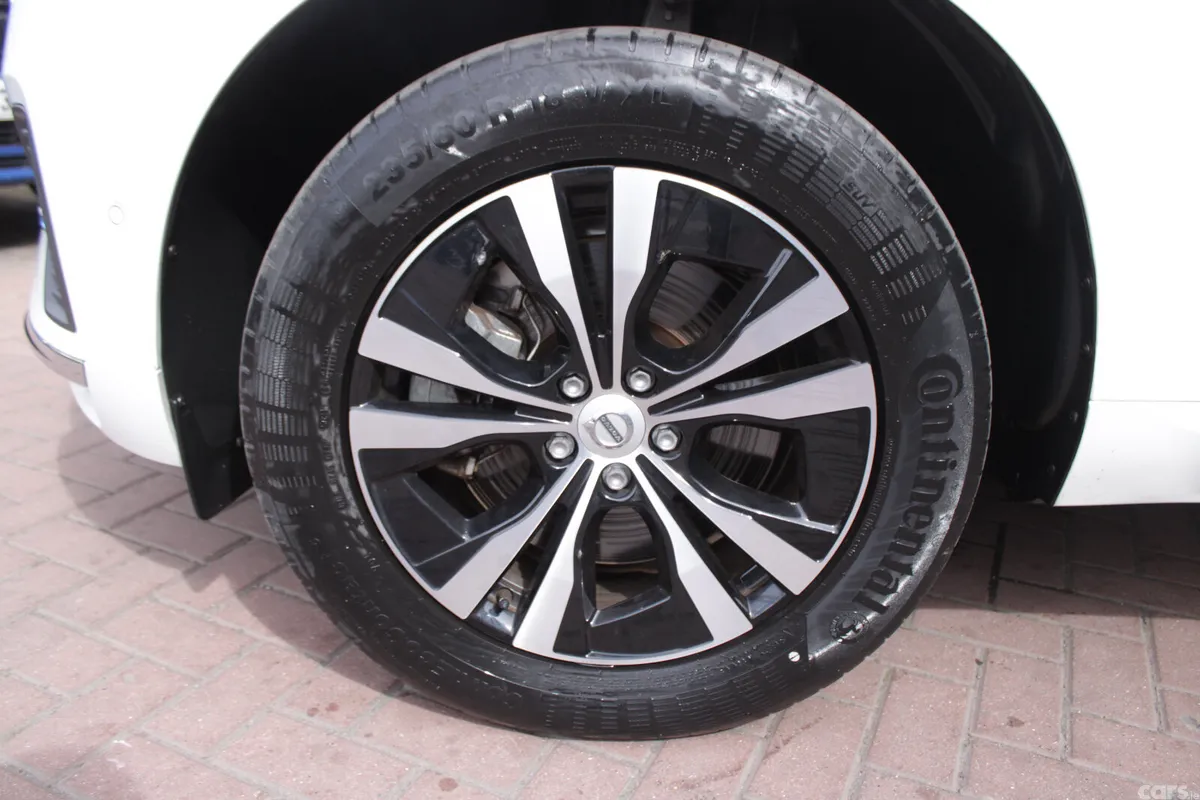 Volvo XC60 MPV, Petrol Plug-in Hybrid, 2022, White