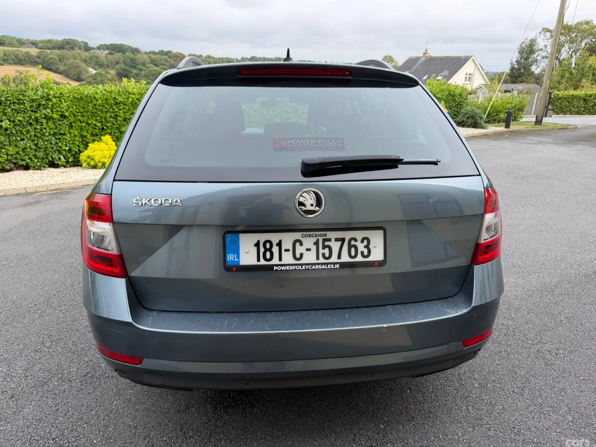 Skoda Octavia Estate, Diesel, 2018, Grey