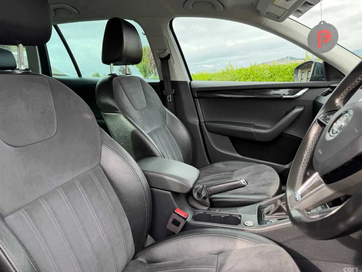Skoda Octavia Estate, Diesel, 2018, Grey