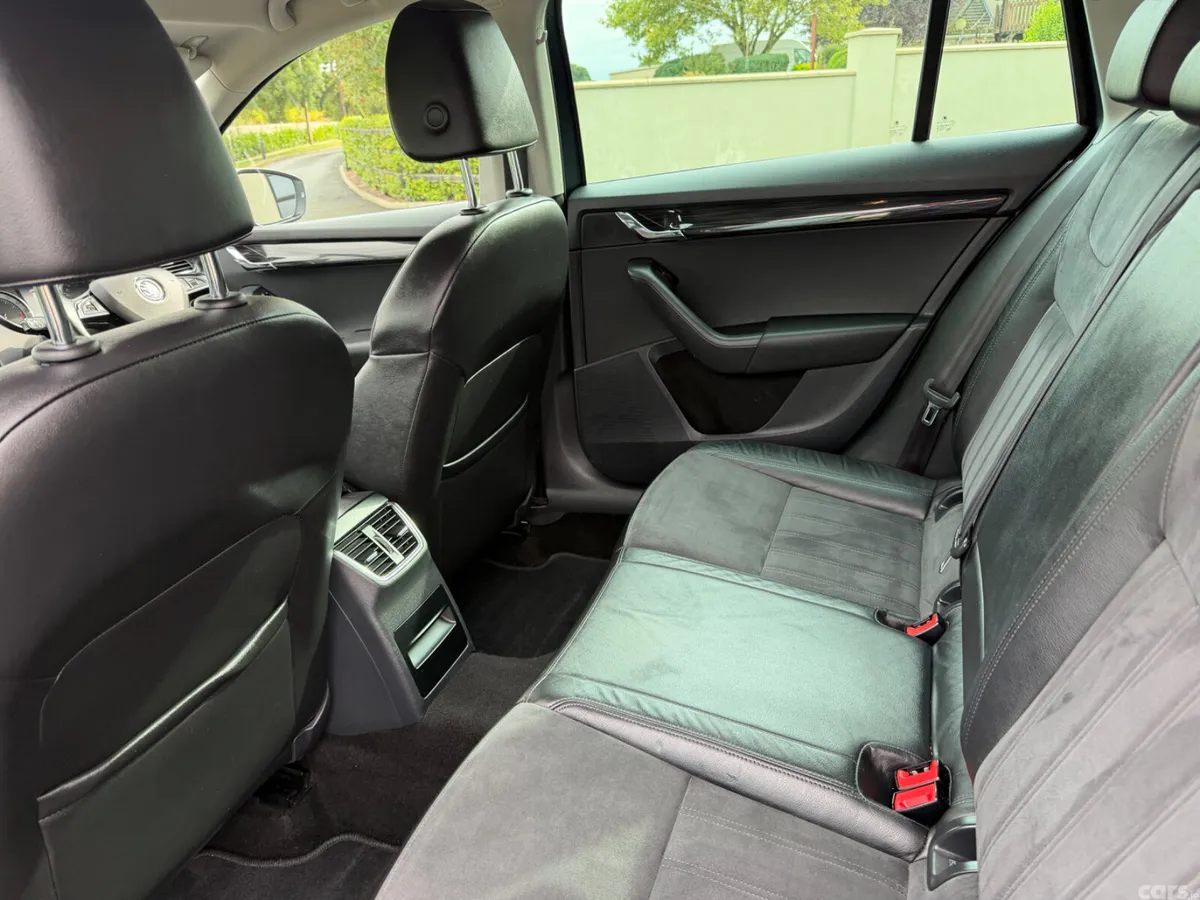 Skoda Octavia Estate, Diesel, 2018, Grey