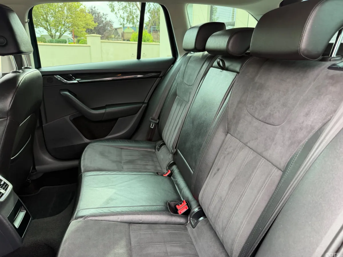 Skoda Octavia Estate, Diesel, 2018, Grey