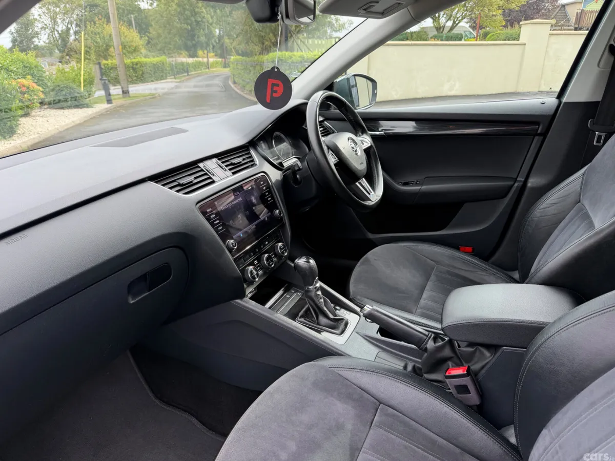 Skoda Octavia Estate, Diesel, 2018, Grey