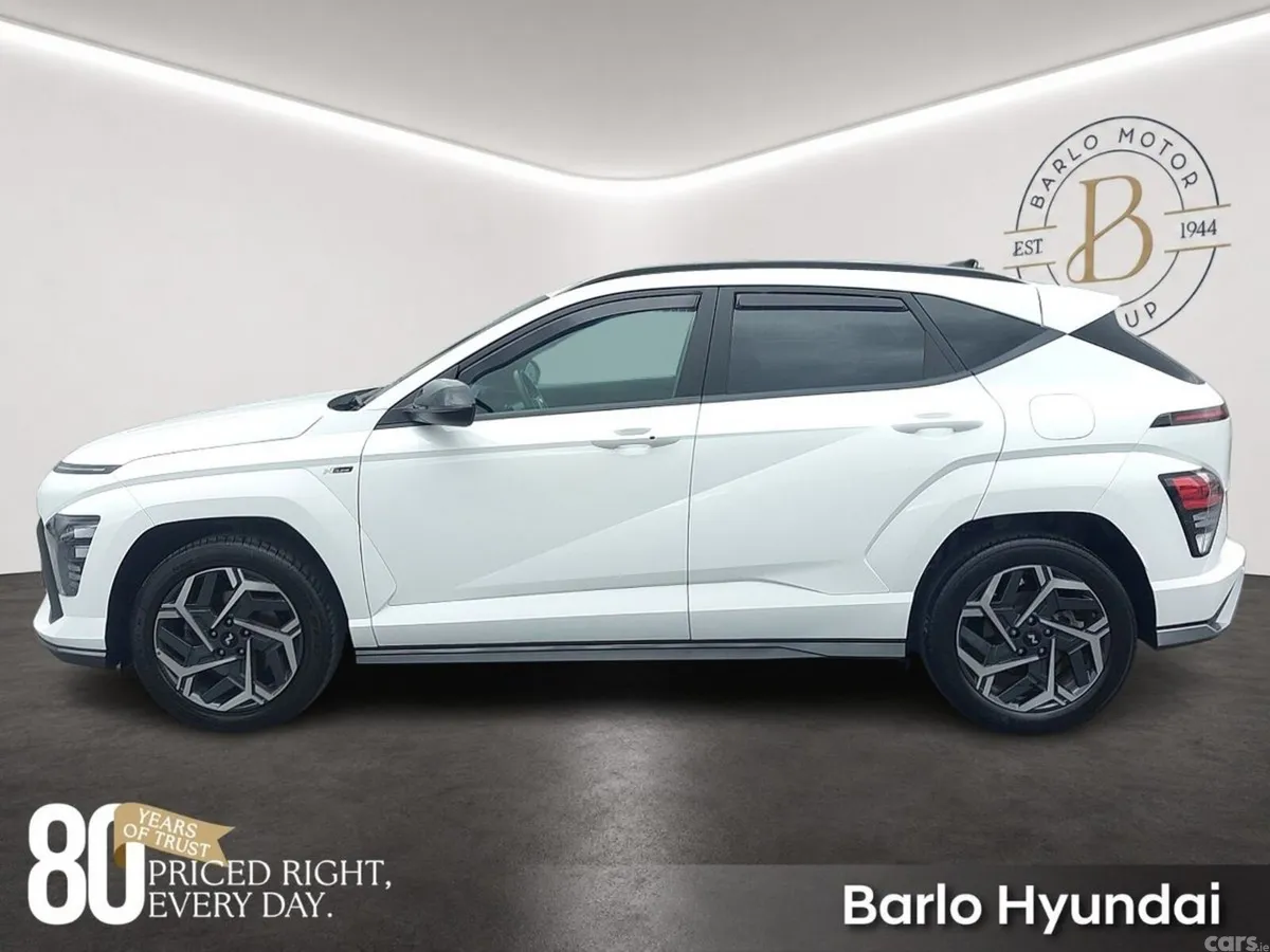 Hyundai KONA MPV, Petrol, 2024, White