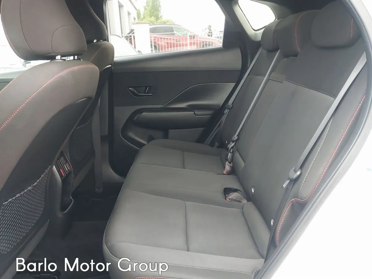 Hyundai KONA MPV, Petrol, 2024, White