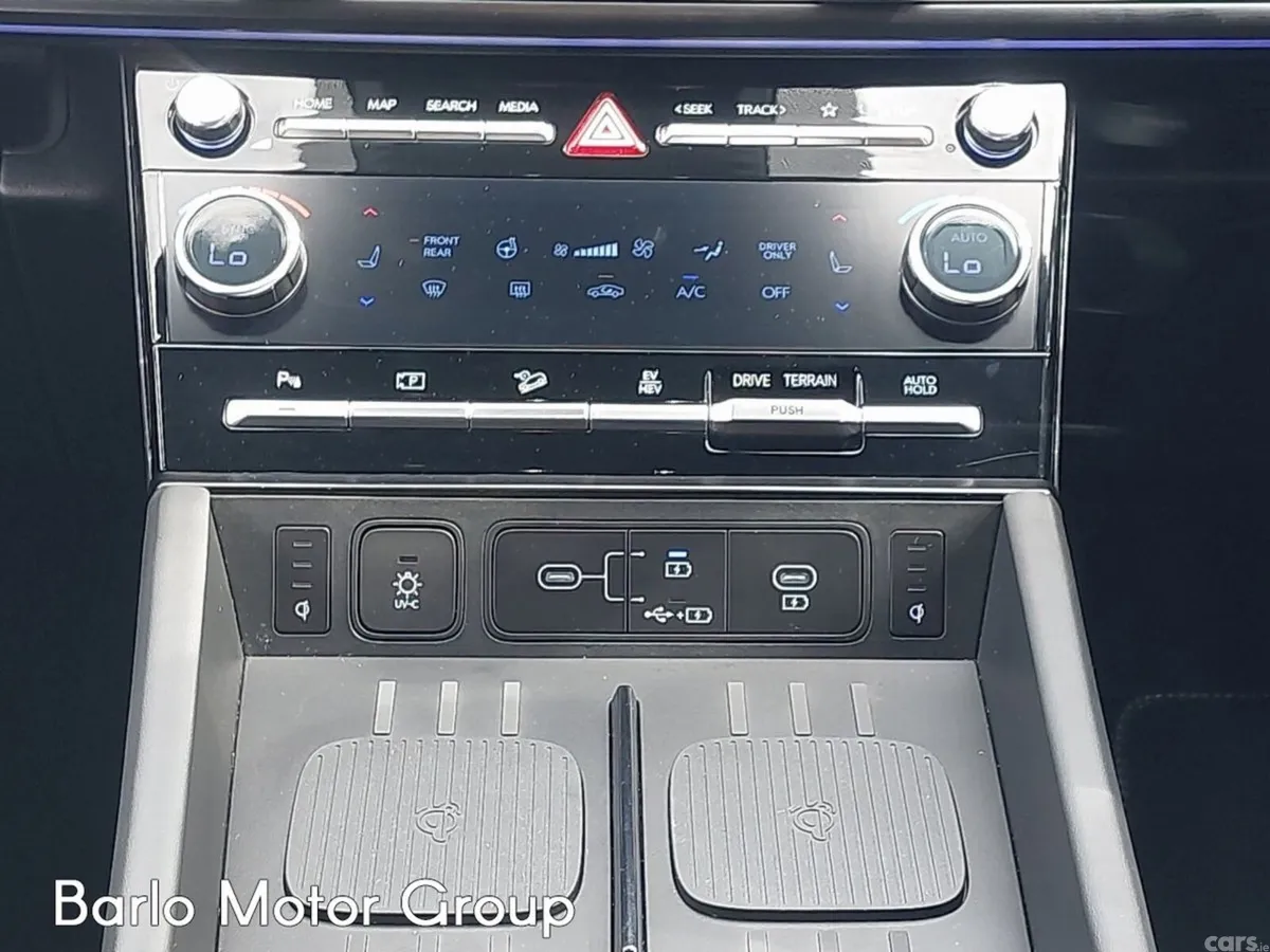 Hyundai Santa Fe SUV, Petrol Plug-in Hybrid, 2025, Blue