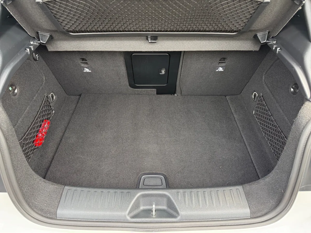 Mercedes-Benz A-Class Hatchback, Petrol, 2016, White