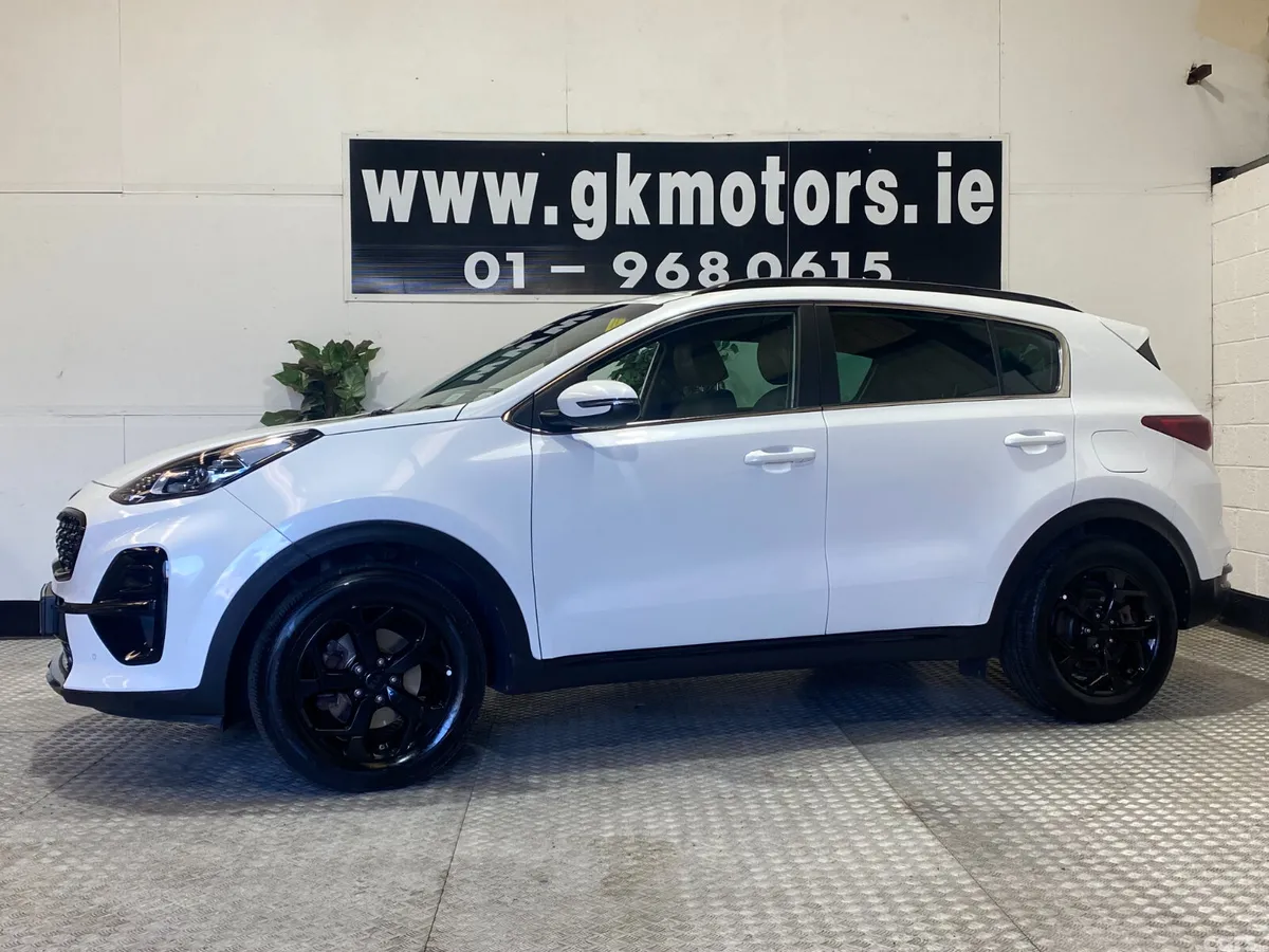 Kia Sportage SUV, Diesel Hybrid, 2021, White