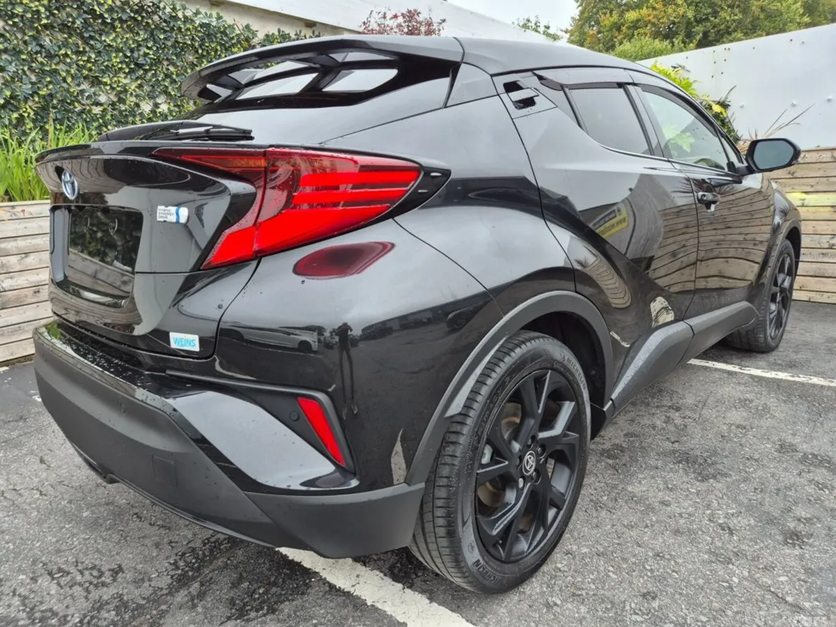 Toyota C-HR SUV, Petrol Hybrid, 2023, Black