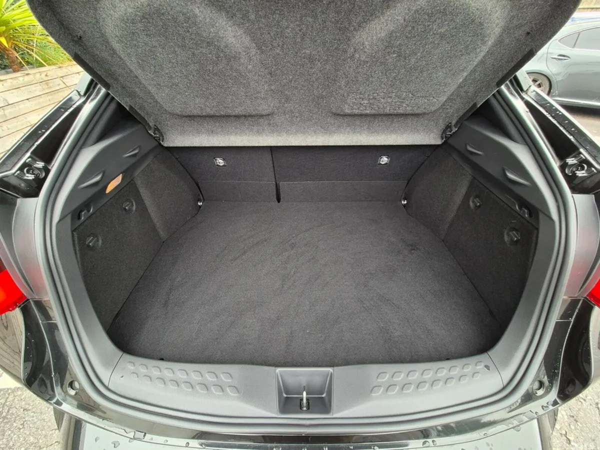 Toyota C-HR SUV, Petrol Hybrid, 2023, Black