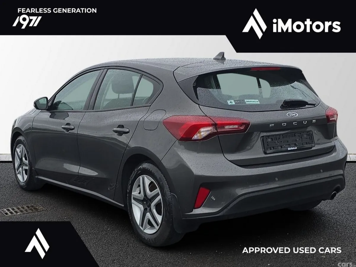Ford Focus Hatchback, Diesel, 2022, Grey
