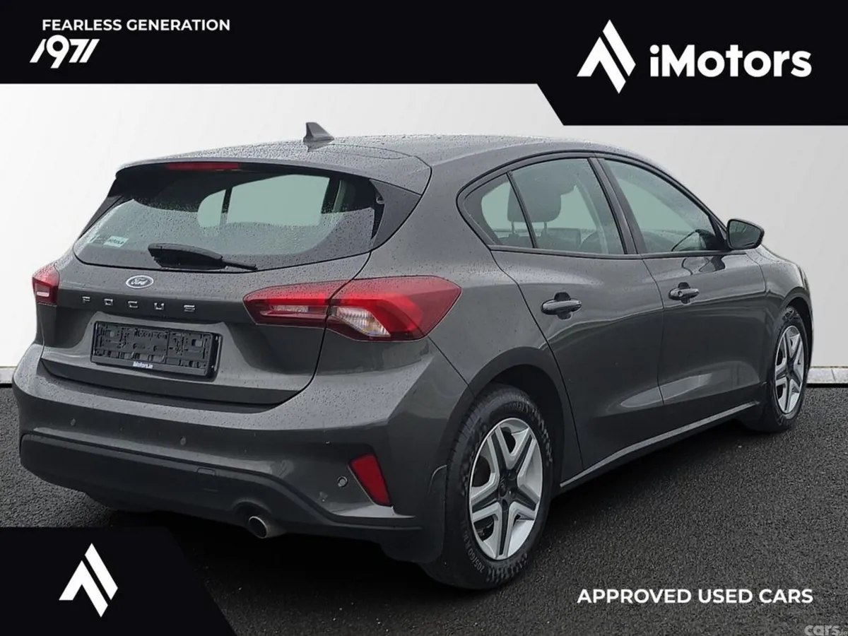 Ford Focus Hatchback, Diesel, 2022, Grey