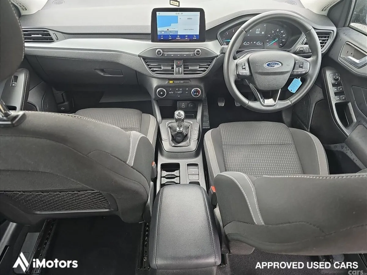 Ford Focus Hatchback, Diesel, 2022, Grey