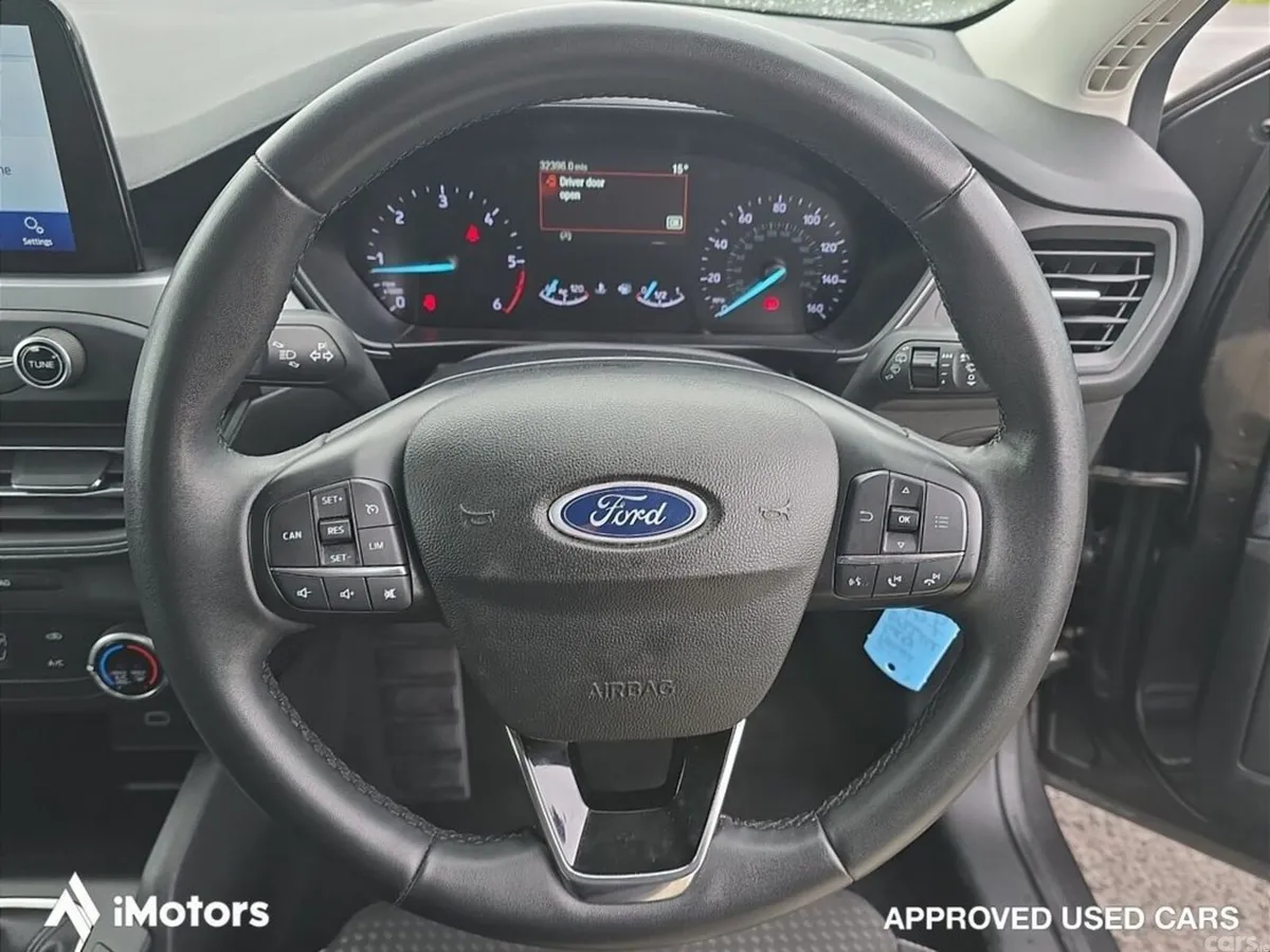 Ford Focus Hatchback, Diesel, 2022, Grey