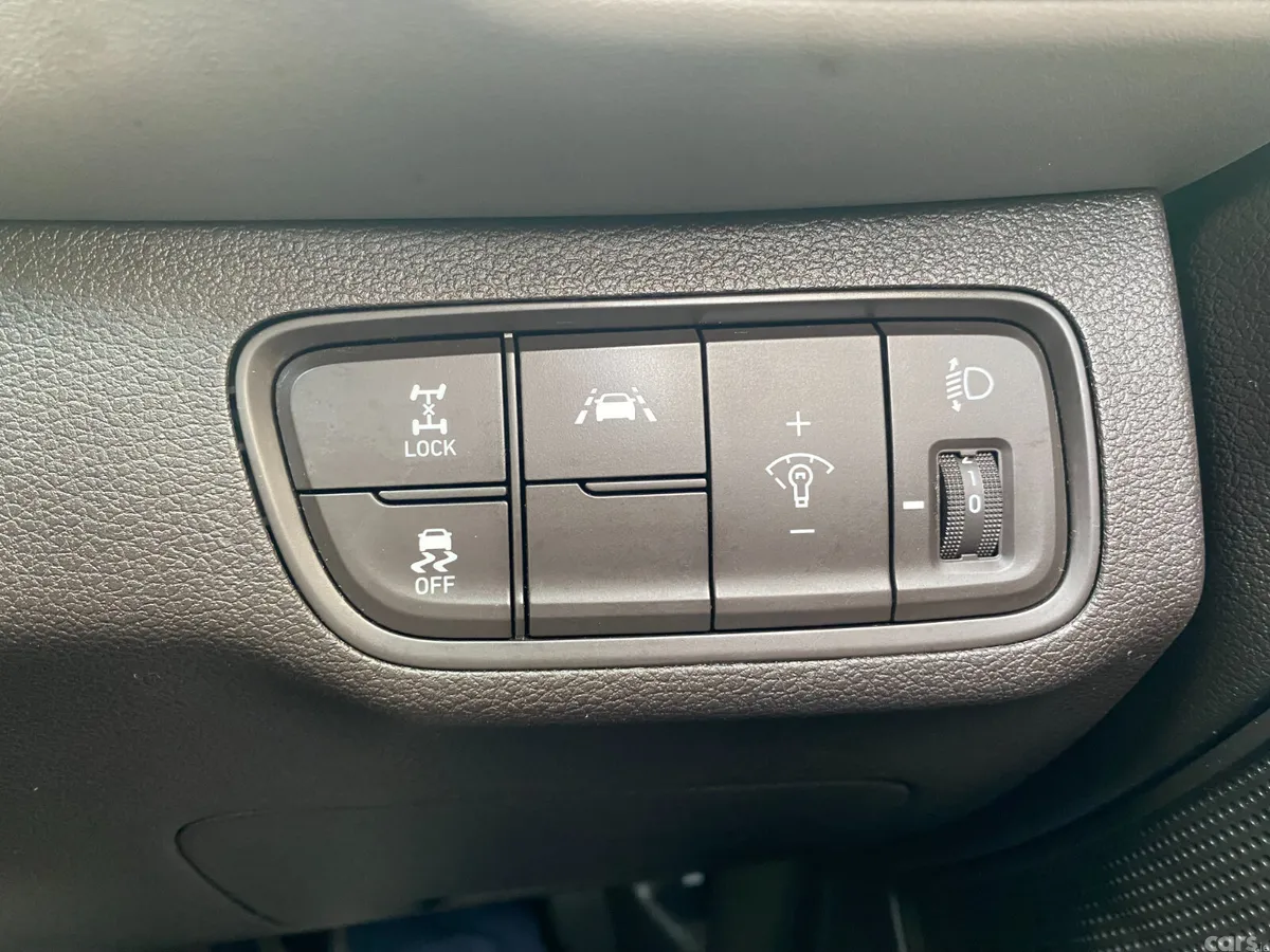 Hyundai Santa Fe SUV, Diesel, 2019, Black