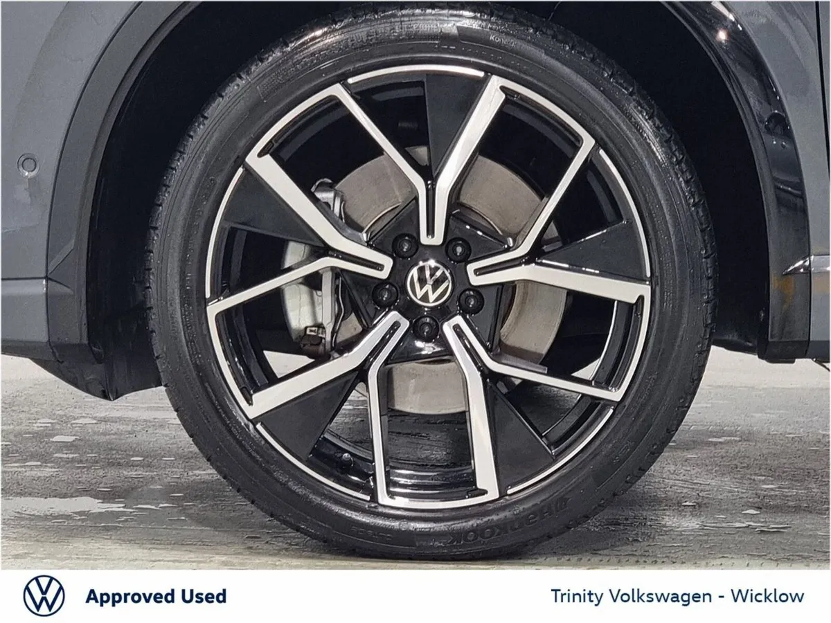 Volkswagen Tiguan SUV, Petrol Hybrid, 2025, Grey