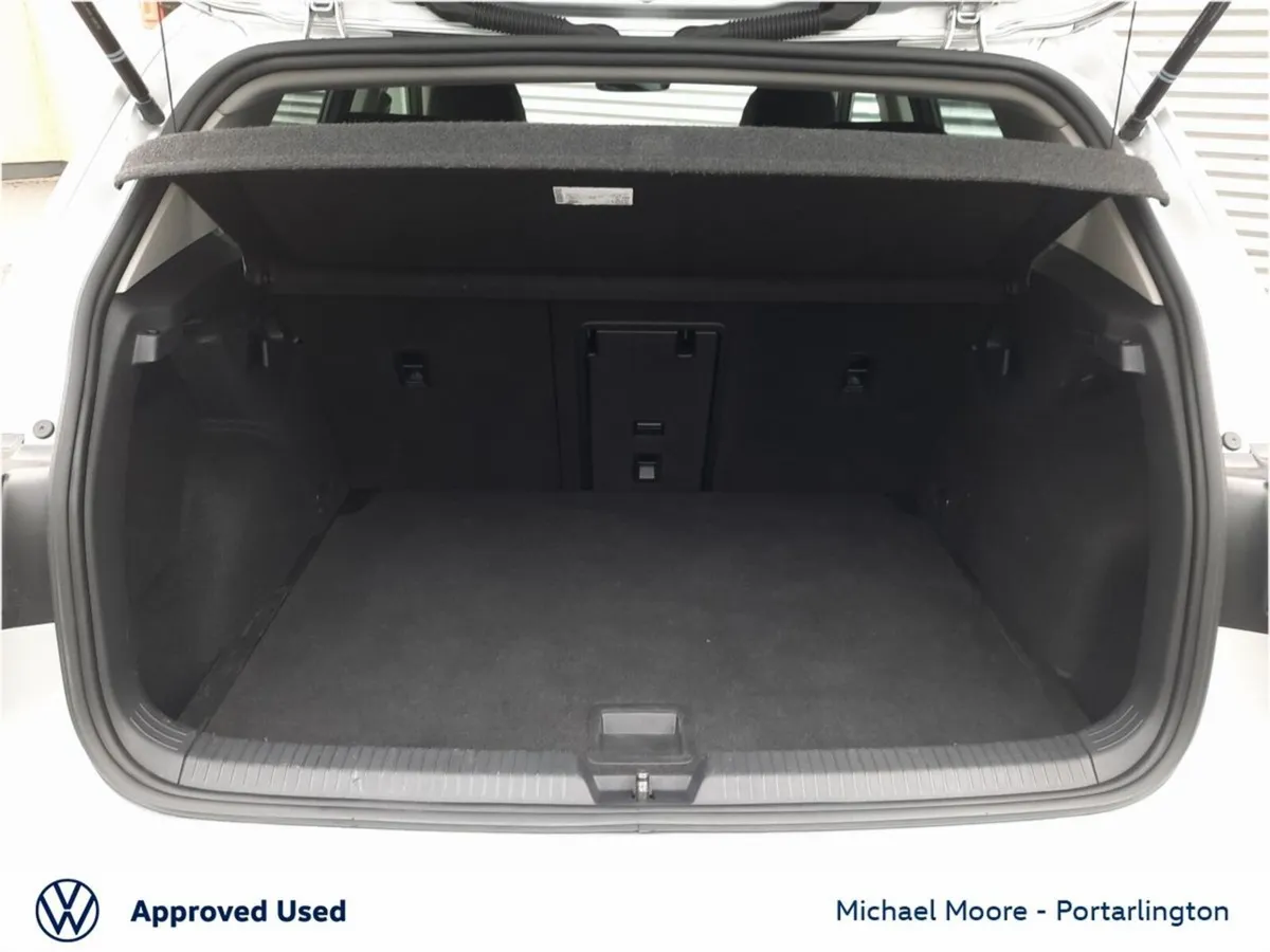 Volkswagen Golf Estate, Diesel, 2023, Grey