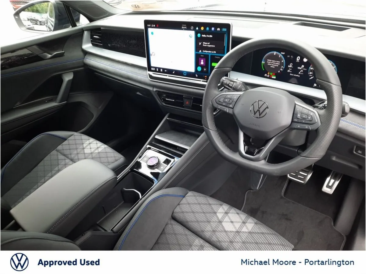 Volkswagen Tayron SUV, Petrol Plug-in Hybrid, 2026, Purple