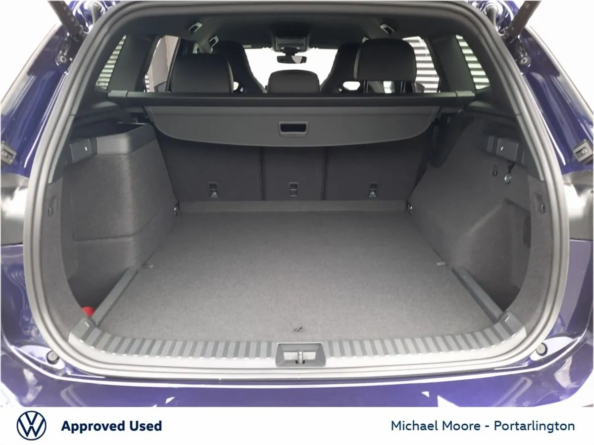 Volkswagen Tayron SUV, Petrol Plug-in Hybrid, 2026, Purple