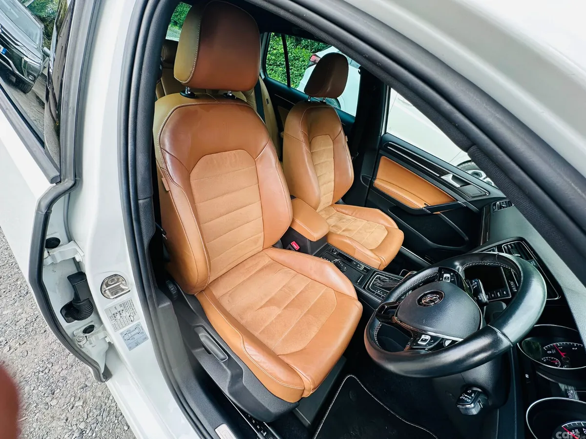 Volkswagen Golf Hatchback, Petrol, 2015, White