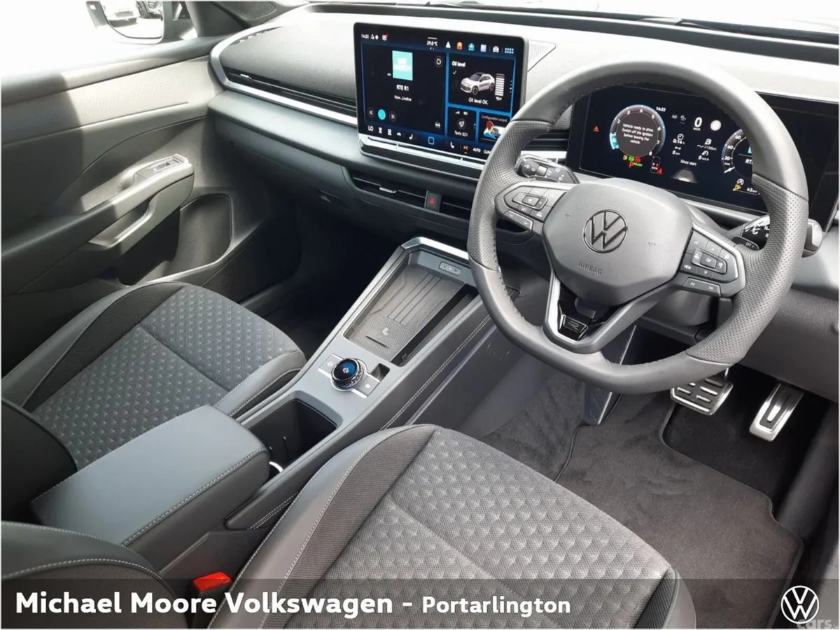 Volkswagen T-Roc SUV, Petrol Hybrid, 2026, Black