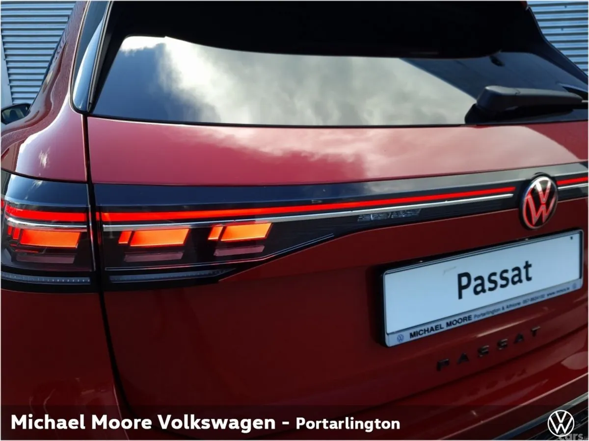 Volkswagen Passat Estate, Diesel, 2027, Red