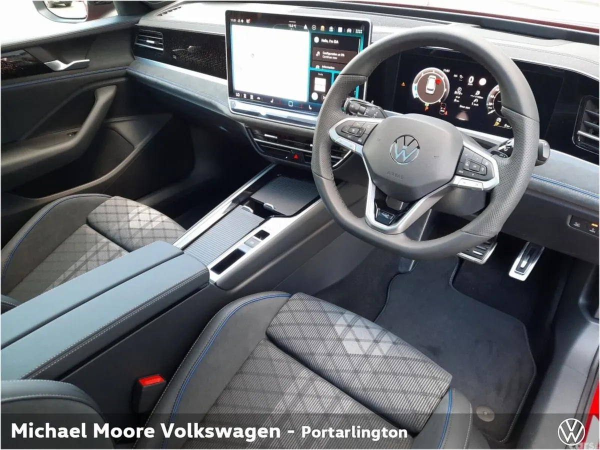 Volkswagen Passat Estate, Diesel, 2027, Red