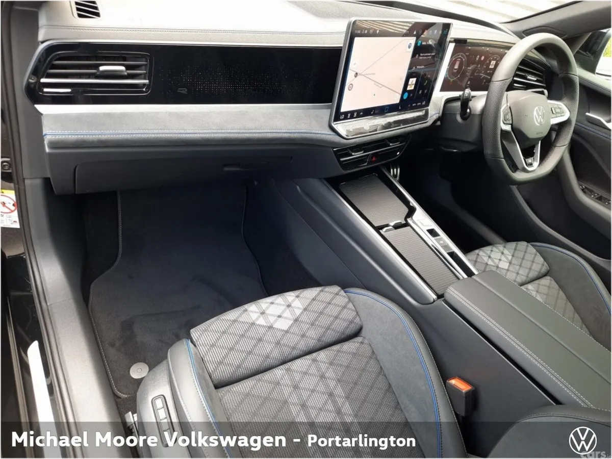 Volkswagen Passat Estate, Diesel, 2026, Black