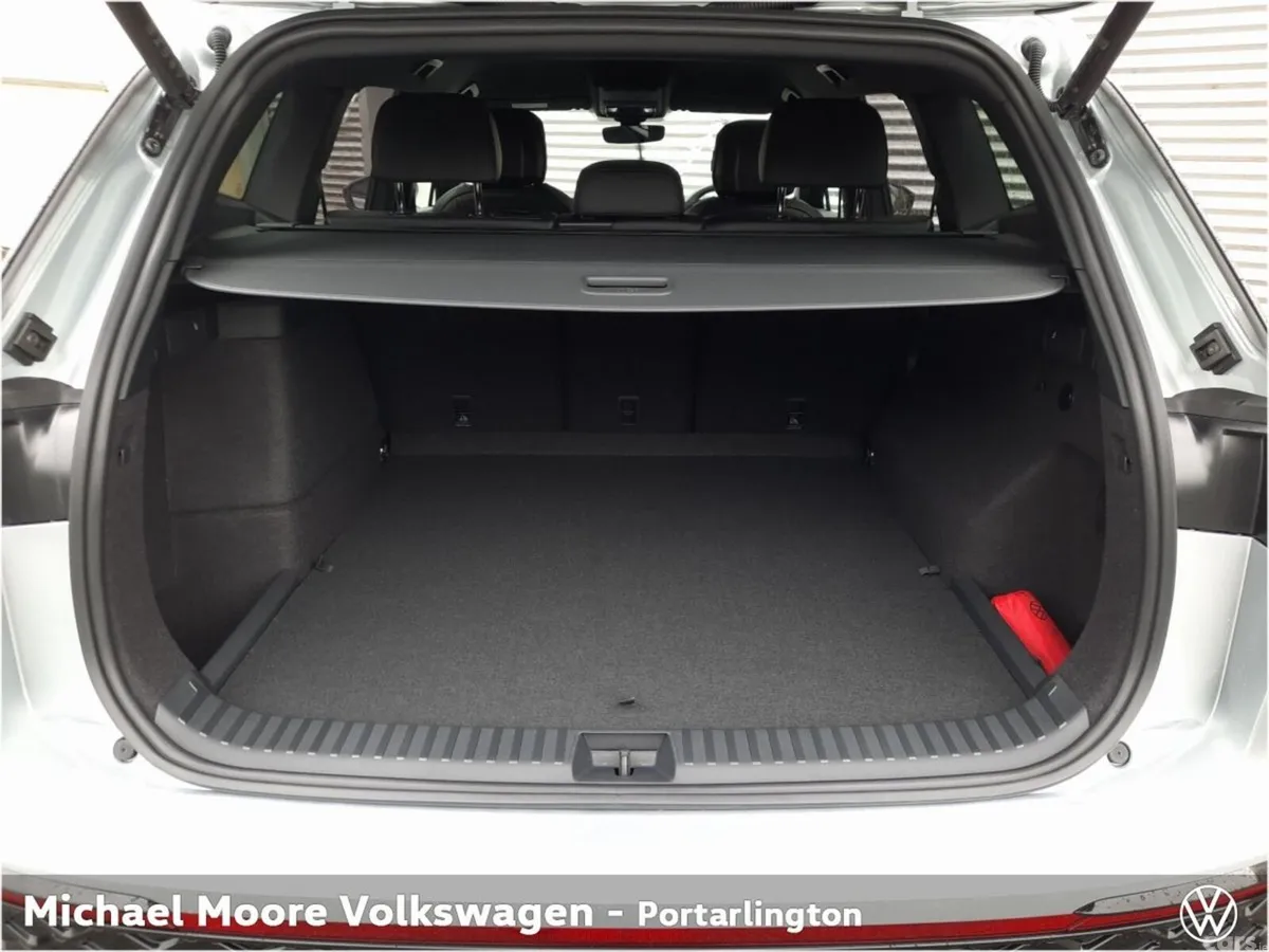 Volkswagen Tayron SUV, Petrol Plug-in Hybrid, 2027, Silver