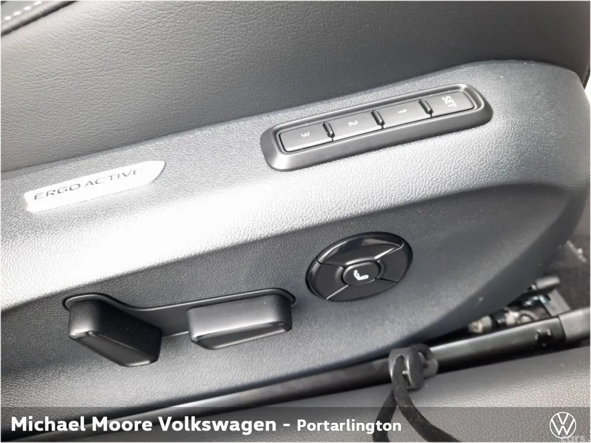 Volkswagen Passat Estate, Diesel, 2026, Black