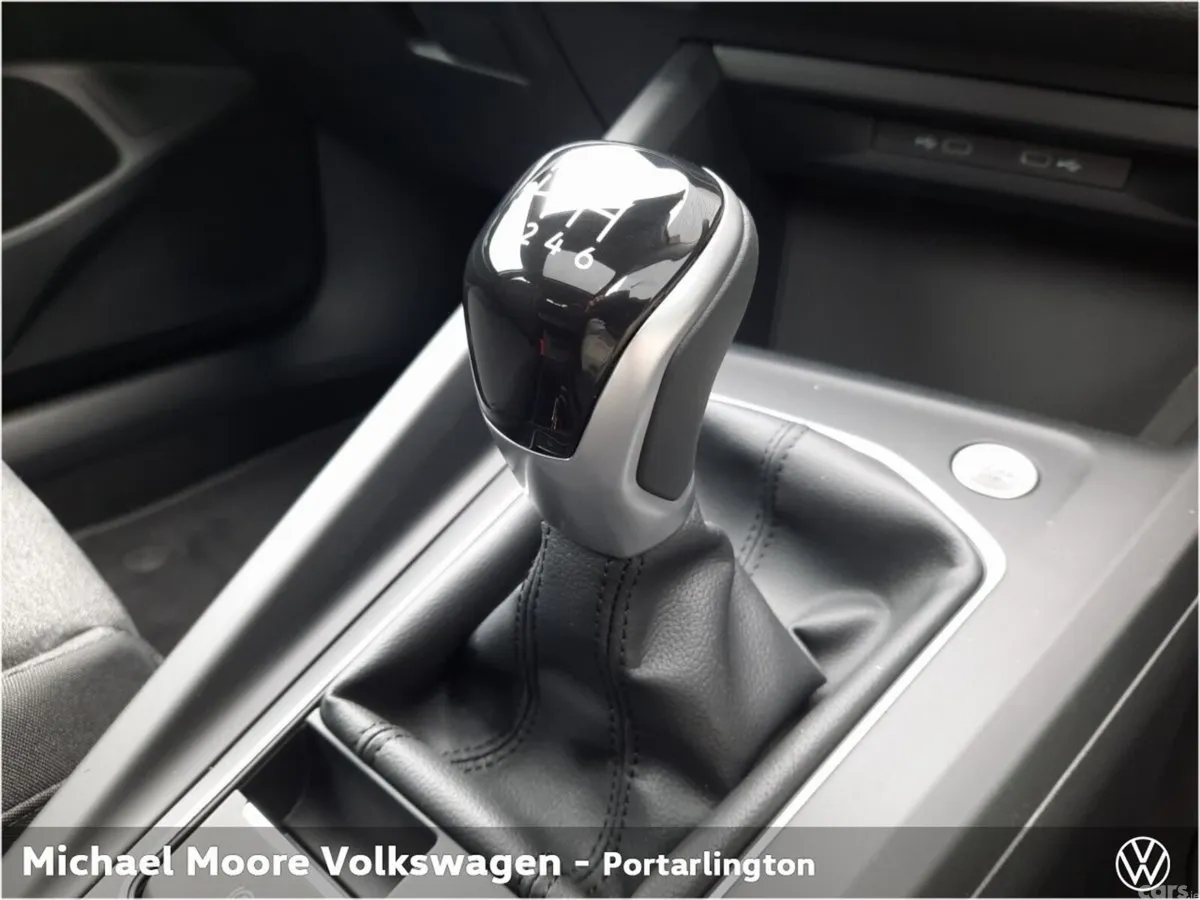 Volkswagen Golf Hatchback, Petrol, 2027, Grey
