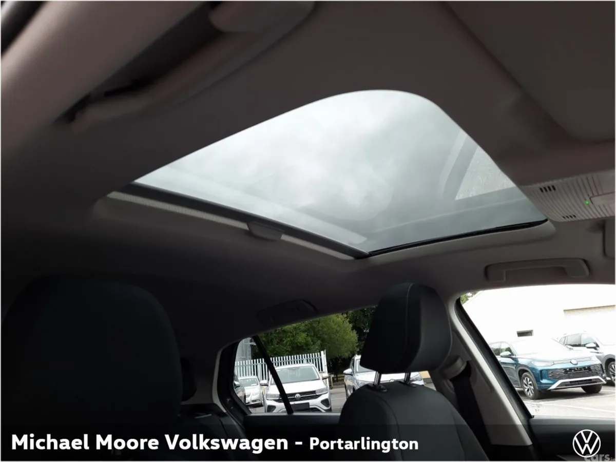 Volkswagen Golf Hatchback, Petrol, 2027, Grey