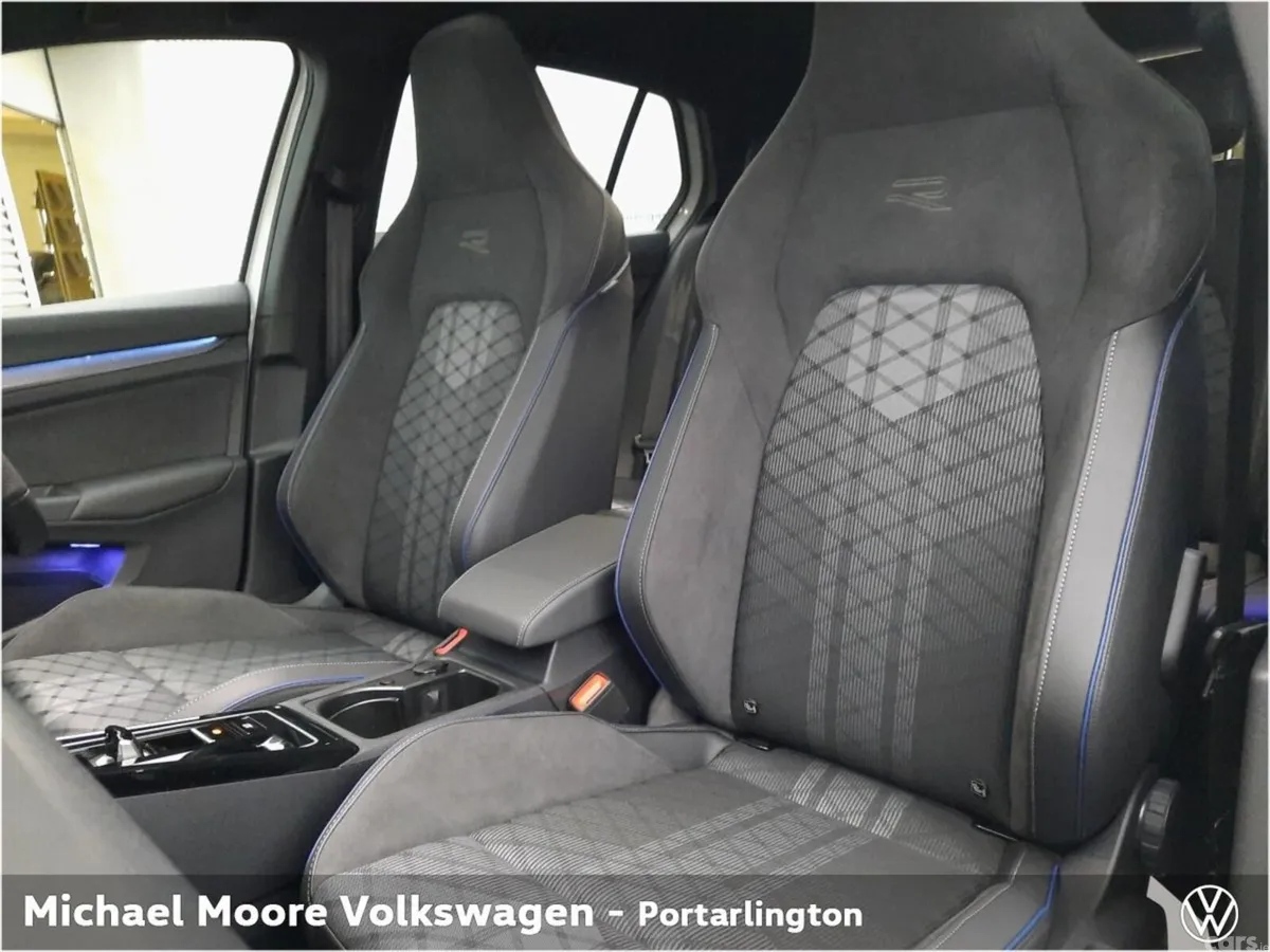 Volkswagen Golf Hatchback, Diesel, 2027, White
